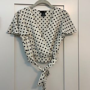 Flounce-Sleeve Crop Top